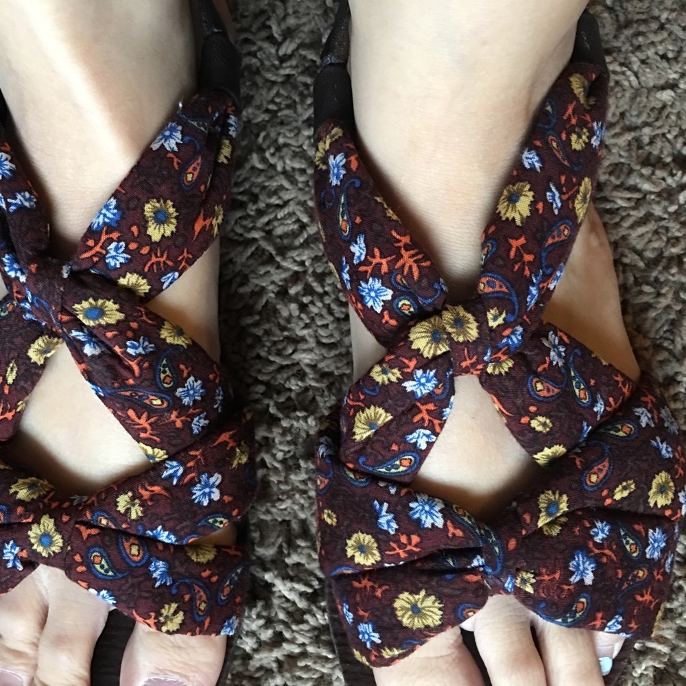 Cute floral summer sandals